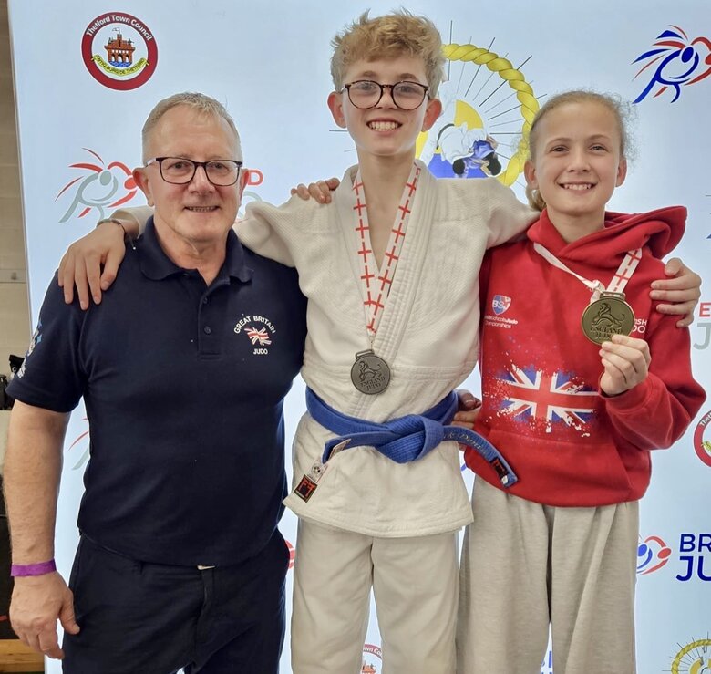 Sibling martial arts stars shine on national stage
