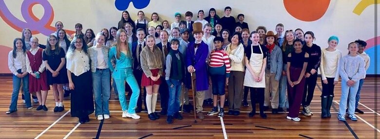 Junior drama students strike gold