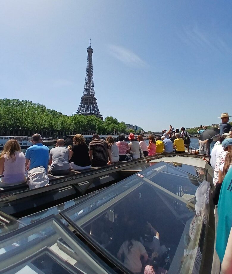 SCHOOL TRIPS: Paris photo gallery