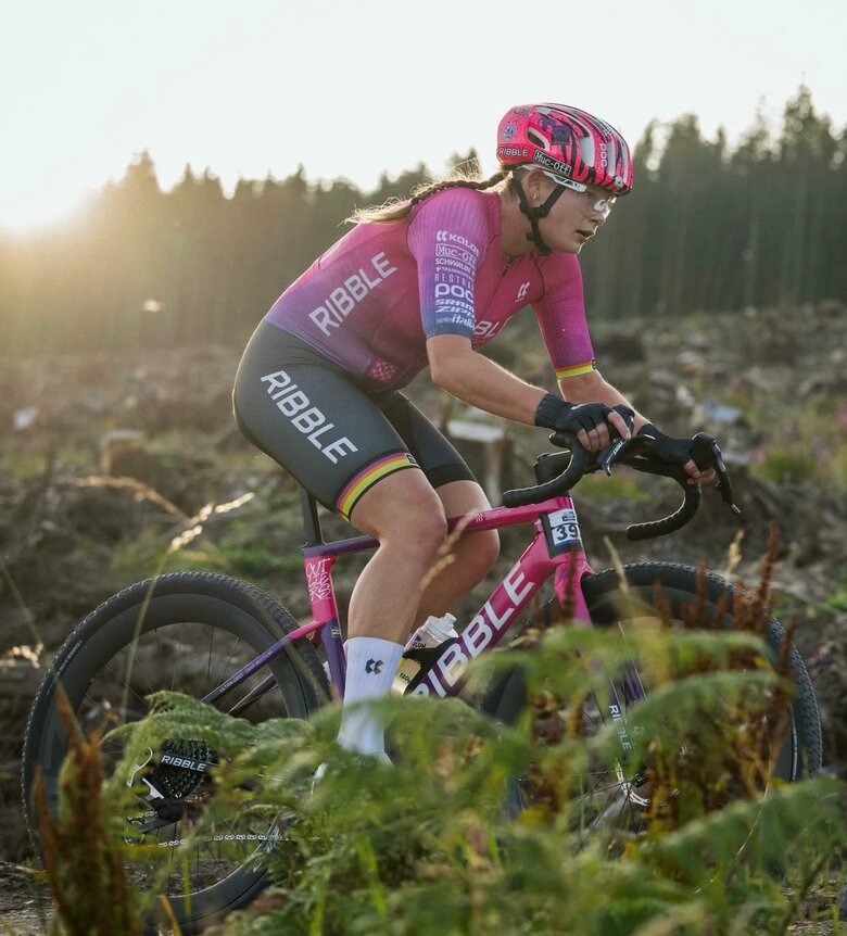 Past pupil Abi rides to another national title